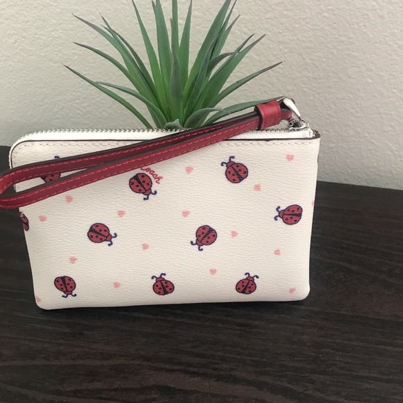 SOLD🚫Coach Corner Zip Wristlet with Ladybug Print - Picture 2 of 7